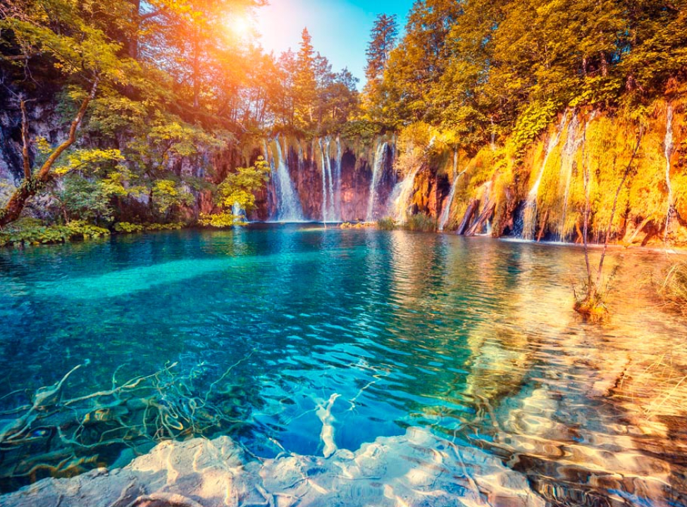 выбрать Фотообои Много водопадов, горы Каталог фотообоев на стену