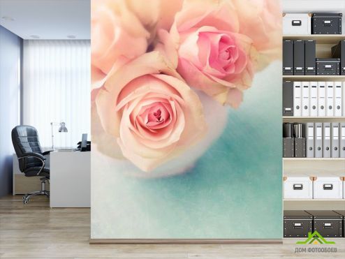 выбрать Фотообои Бежевые розы в вазе Фотообои Фотообои Цветы: фото  на стену