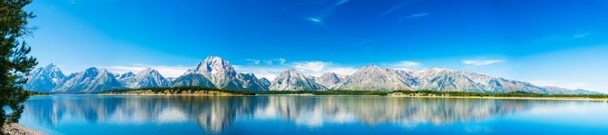 Фотошпалери синє озеро біля гір