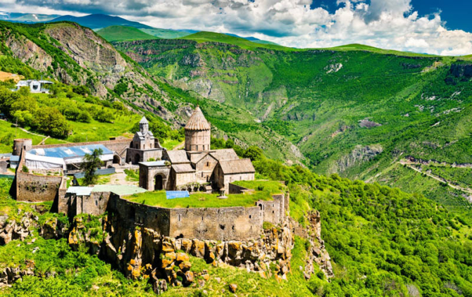 Фотошпалери замок в горах
