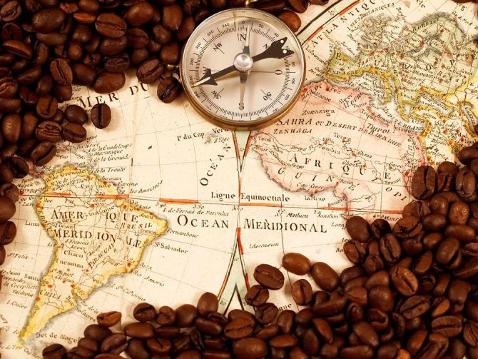 Фотообои Карта, компас, кофе